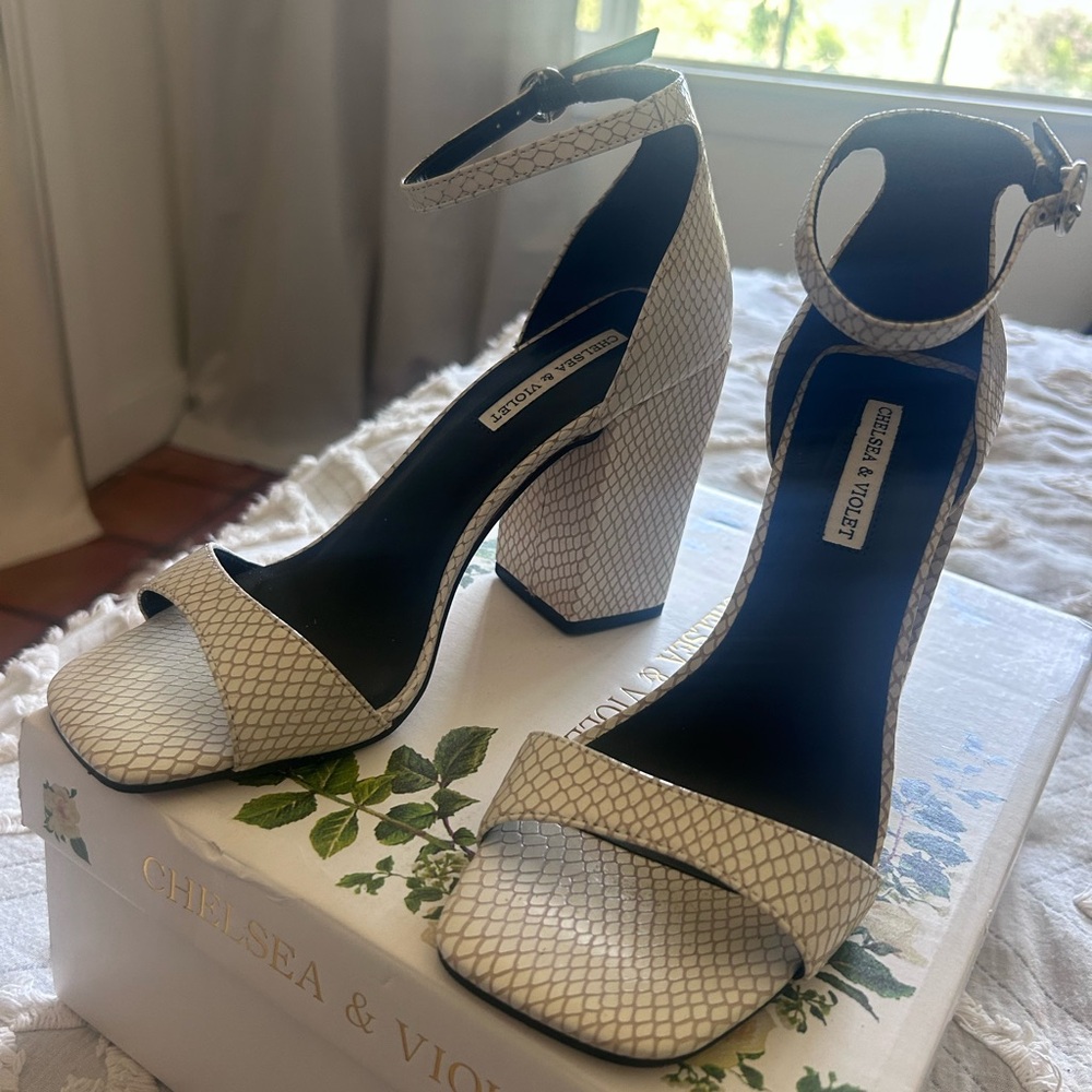 Chelsea & Violet Cream Textured Block Heels